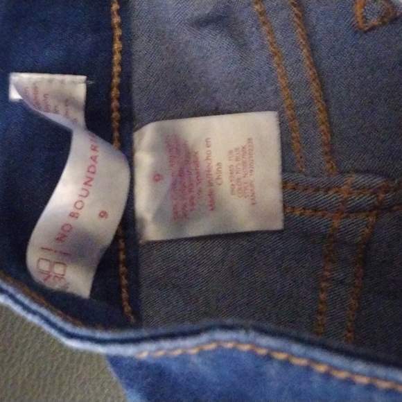 No Boundaries Jeggings 9 junior - Picture 3 of 5